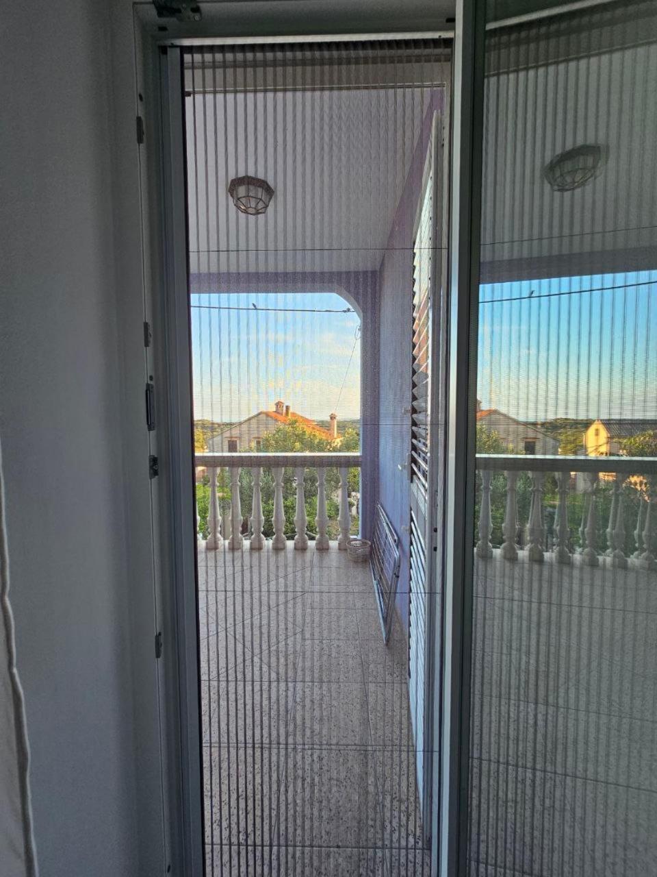 Apartman Lila Čunski Exterior foto